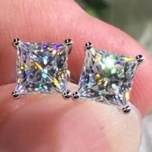 **2.5" Carat Square Princess Diamond Stud Earrings